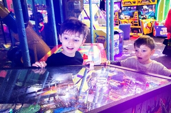 Fun and excitement at Centre Arcade Carie Factory: a world of games and adventure for children